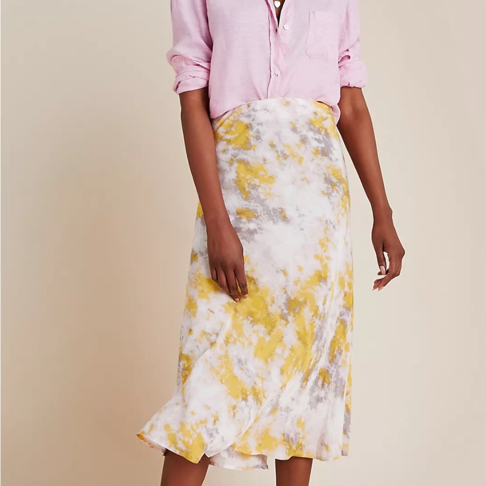 Astr Blythe Yellow and White Bias Midi Skirt